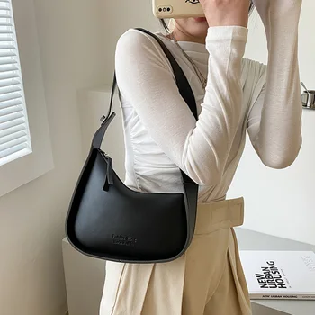 Проста Седельная Чанта 2021 Лятото Нов Стил Изкуствена Кожа Мода Едно Рамо Messenger Дамски Универсална Чанта Чанта Чанта За Мобилен Телефон