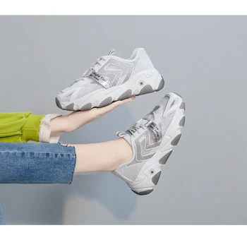 Snakers Print Women ' s Буци Sneakers 2019 Fashion Плоски Платформи Women Trainers Shoes Woman Dad Shoes