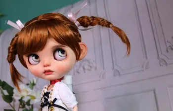 Blythes кукла имитация на косата е оборудван с 1/6 размер стилен външен стил мек перука имитация на мохер малки плитки червена мед