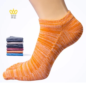 Нов Стил Чифт Памучни Чорапи с пет пръста Мъжете и Жените Прости Чорапи Абсорбиращи потта Чорапи с пет пръста Дишаща Дезодорант MKB020
