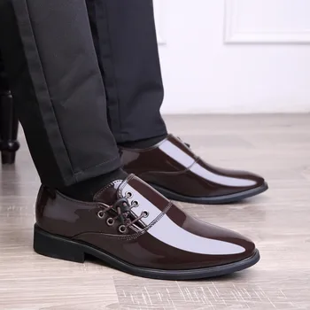 Класически 6 см Мъжки обувки на Висок ток Официални Мъжки вечерни мокасини Кафяви лачени обувки, Мъжки Oxfords Модни мъжки обувки остроносые