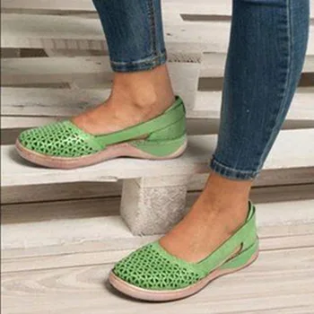 Дишащи Плоски Обувки за жени, Плюс Размерът на Малки Обувки от Изкуствена Кожа Мокасини Ежедневни Летни Обувки Выдалбливают Дамски Обувки