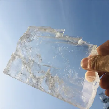 Проба на гипс естествен бял грубо кристално сляба селенита прозрачен