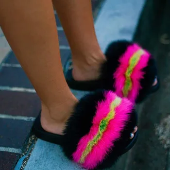 Новият пристигането на едно Момиче Ярки Цветове Пухкава Кожа Пързалки Жени Плюшени Пухкави Кожени Чехли за Дами Меки Дишащи Кожени сандали на Едро