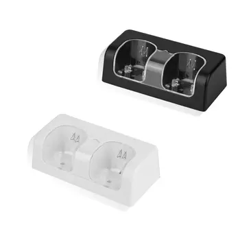 Черно - Бял Капацитет на Батерията 2x2800 ма с Двойно Зарядно Устройство Зарядно устройство за Дистанционно Управление на Wii