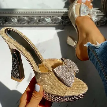 DoraTasia New Ladies Thick High Heels Summer Slippers Fashion Bowknot Crystal Платформа Slippers Women Секси Mules Shoes Woman
