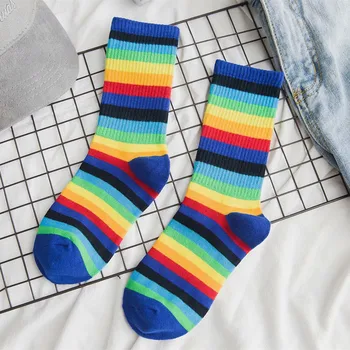 Нова Дълга Тръба на Дъгата Ивица Студент Прилив на Марката Есен и Зима Чист Памук Цвят на Мода Цветни Бонбони Цвят на Дамски Чорапи