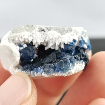 Природни образци на морския син флуорит от Вътрешна Монголия