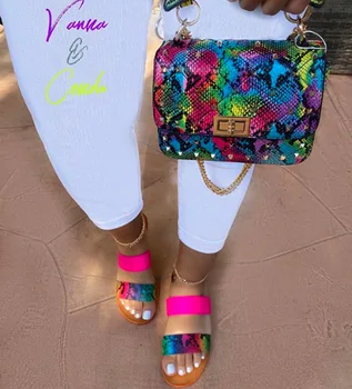 Дамски Чехли Мозайка Летни Пързалки, Открит Плаж Плосък Ток Шевни 2020 Мода Ежедневни Дамски Обувки Zapatos De Mujer