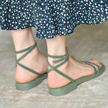 Летни дамски сандали 2021 Зелени сандали На равна подметка Ежедневни плажни обувки Бели Гладиаторски джапанки Дамски Обувки BC191