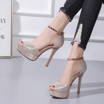 Дамски блестящи сребърни Сандали на Висока Платформа и висок ток с една Каишка и Катарама на щиколотке Сандали на Висок ток Модела обувки Обувки Лято 2021