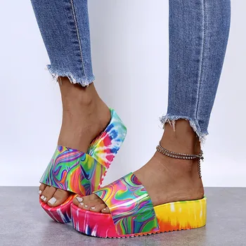 Дамски Летни платформа с Преливащи се цветове Чехли на Женския принт Плоски Цветни Плажни Модни обувки, Дамски Пързалки Плюс Размера на Обувката
