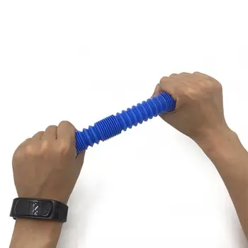 Гореща детска вентилационна Decompression Fidget Toy Телескопична Сильфон Сензорни Играчки Цветна участък на тръбата Забавни Телескопична Тръба Настолни Игри