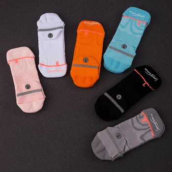 Дамски къси тръби Дишащи против хлъзгане, Анти-миризма на Професионални Чорапи за джогинг бельо, Спортни летни чорапи Дамски чорапи