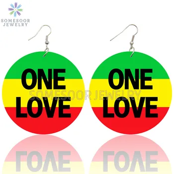 SOMESOOR Африкански Цвят One Love Дървени Обеци Капки Червен Зелен Жълт Фон Двете Страни на Печатни Панти, които висят За Жени Подарък