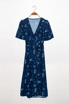 2021 Нов Цветен Принт Жените V-Образно Деколте Wrap Midi Dress Дами Puff Ръкав Странични Бутони Дантела На Талията Рокля Празник Хавлия