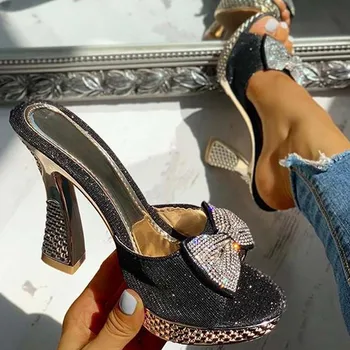 DoraTasia New Ladies Thick High Heels Summer Slippers Fashion Bowknot Crystal Платформа Slippers Women Секси Mules Shoes Woman